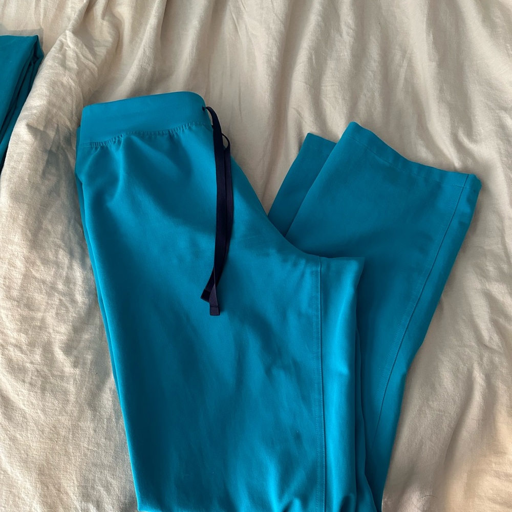 Figs Women's High Waisted Livingston Basic Scrub Pants in Teal